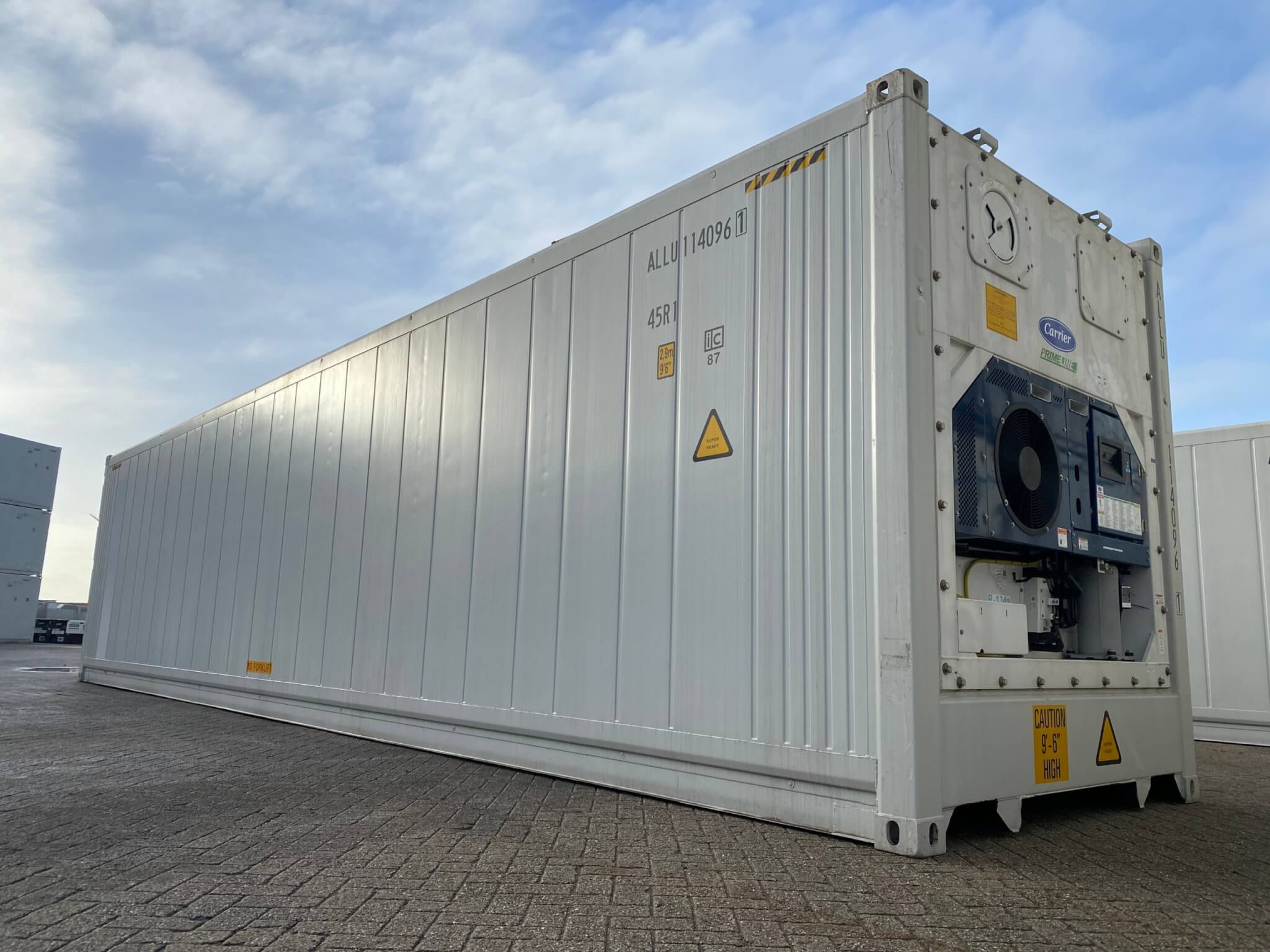 Pengiriman Container Reefer LSJ Logistic